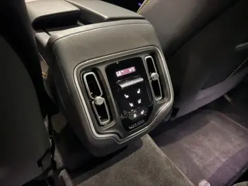 DBX 4.0 V8