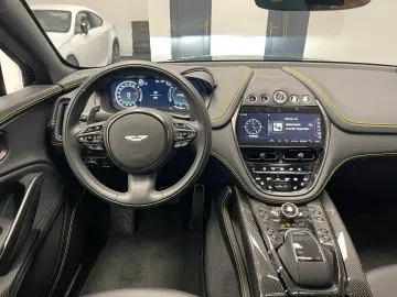 DBX 4.0 V8 DBX707  Vollausstattung mit 24