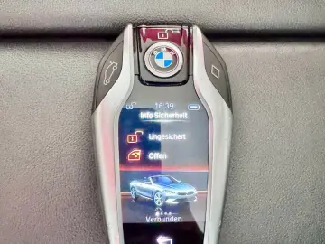 M850i Cabrio DiesplayKey Driving Assistant Prof