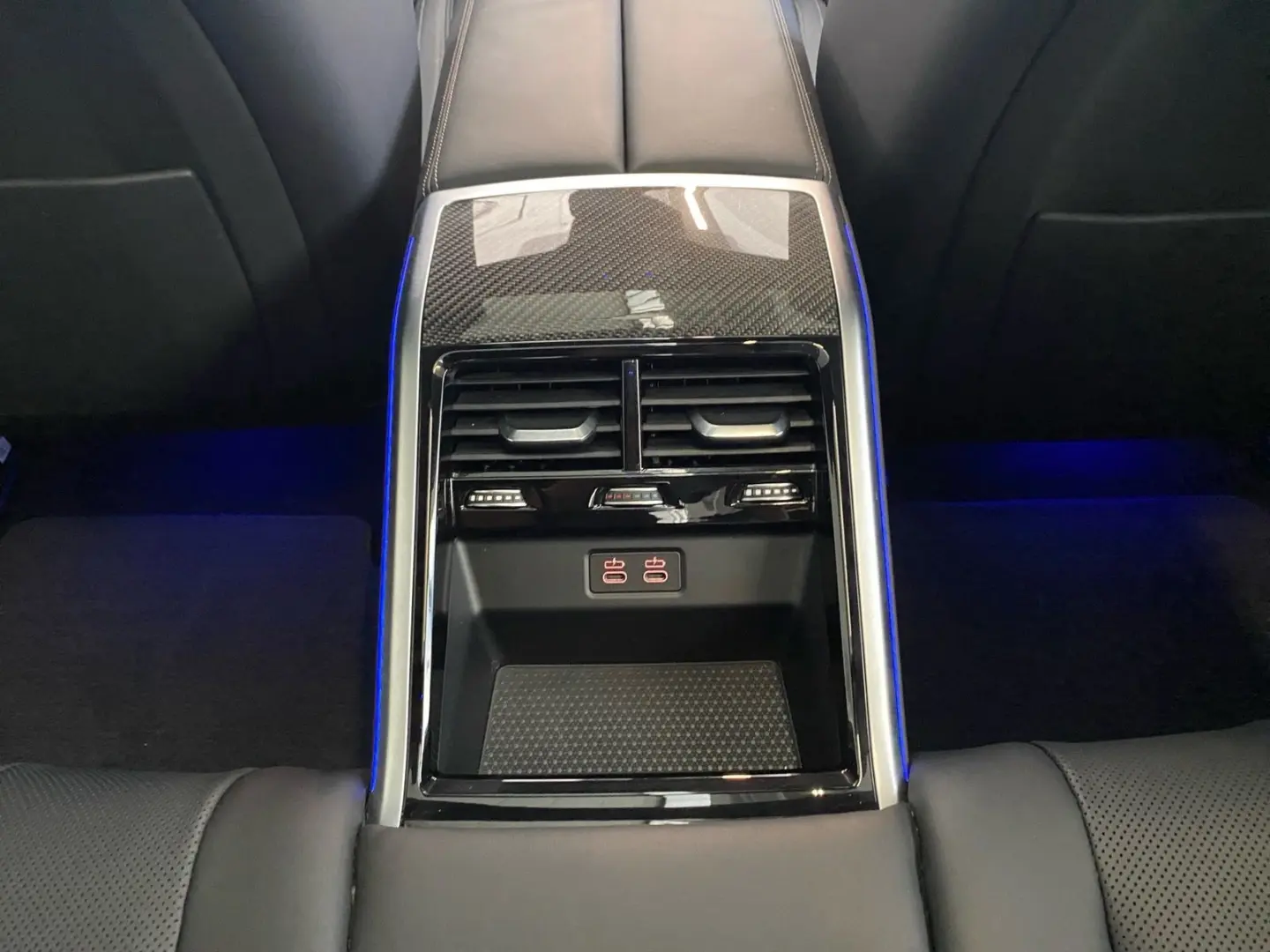 M850i xDrive Gran Coupé HUD Laser Pano DA Pro H/