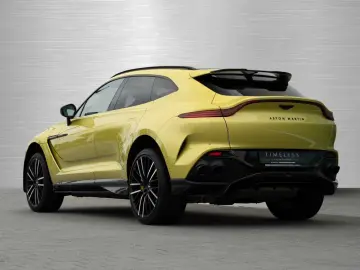 DBX 707 V8 4x4