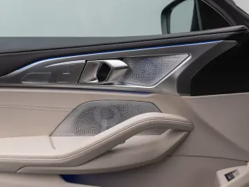 M850i xD Coupé Laser 360°HUD DAB B&W SoftCl 20