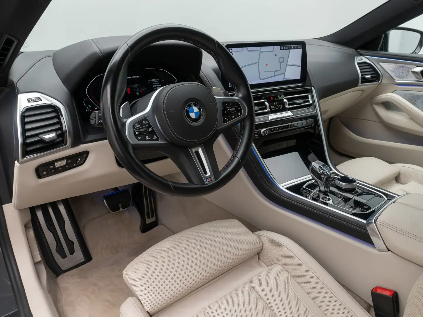 M850i xD Coupé Laser 360°HUD DAB B&W SoftCl 20