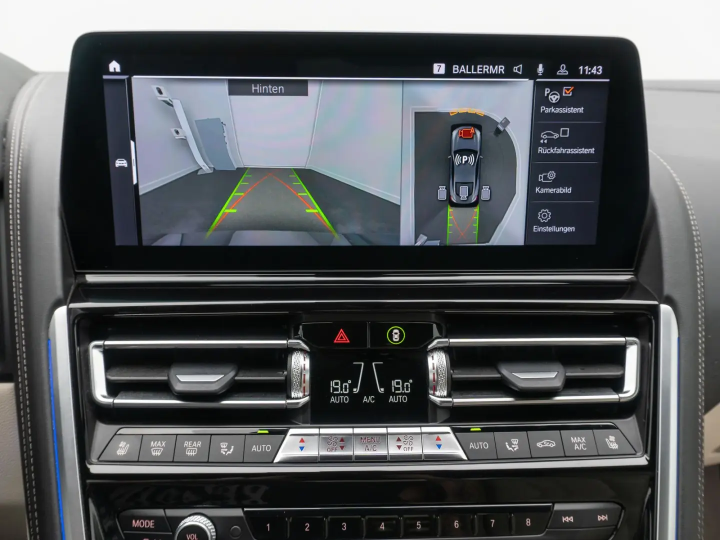 M850i xD Coupé Laser 360°HUD DAB B&W SoftCl 20