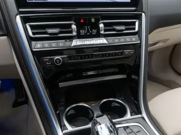 M850i xD Coupé Laser 360°HUD DAB B&W SoftCl 20