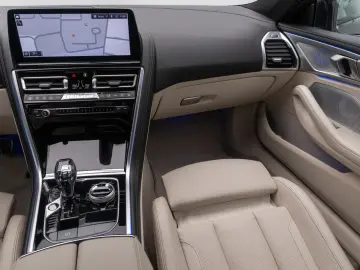 M850i xD Coupé Laser 360°HUD DAB B&W SoftCl 20