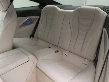 M850i xD Coupé Laser 360°HUD DAB B&W SoftCl 20