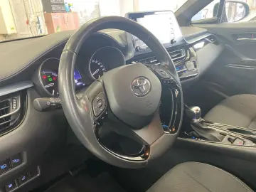 C-HR 2.0 Hybrid Team D *Navi*LED*CarPlay*CAM*TWA