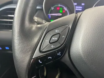 C-HR 2.0 Hybrid Team D *Navi*LED*CarPlay*CAM*TWA