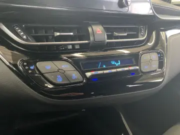 C-HR 2.0 Hybrid Team D *Navi*LED*CarPlay*CAM*TWA