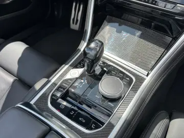 M850 i xDrive De. Fahrzeug - Voll - unfallfrei