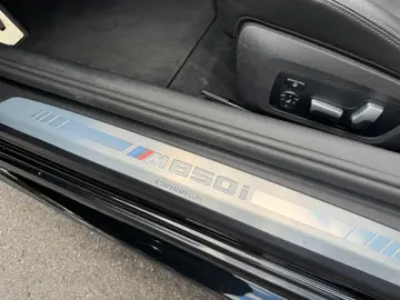 M850 i xDrive De. Fahrzeug - Voll - unfallfrei