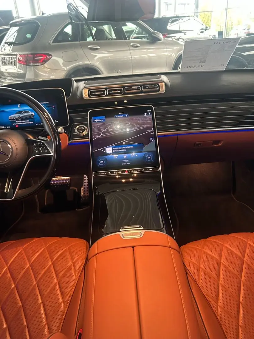 S 580 4M AMG Line Lang FirstClass Pano Distr Bur