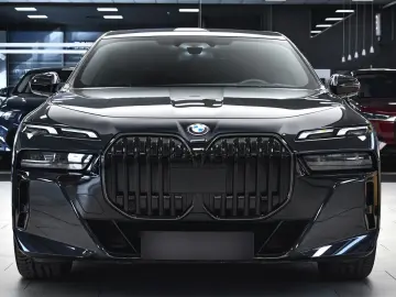 740d xDrive M Sport Mild Hybrid Sportautomatic