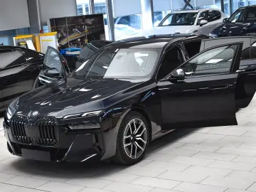 740d xDrive M Sport Mild Hybrid Sportautomatic