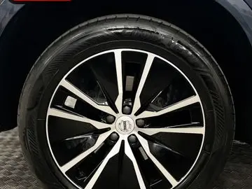 XC90 B5 AWD PRO AHK+360+MEMO+STANDHEIZUNG+LED+
