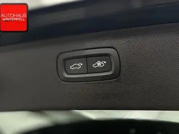 XC90 B5 AWD PRO AHK+360+MEMO+STANDHEIZUNG+LED+