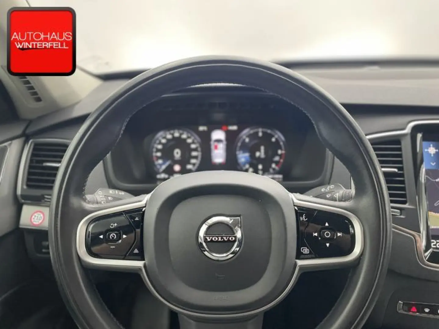 XC90 B5 AWD PRO AHK+360+MEMO+STANDHEIZUNG+LED+