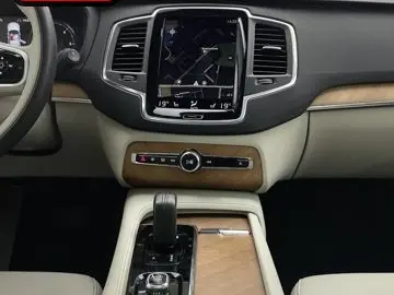 XC90 B5 AWD PANO+22Z+HUD+H&K+KAMERA+LED+ALARM+