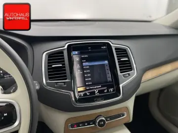 XC90 B5 AWD PANO+22Z+HUD+H&K+KAMERA+LED+ALARM+