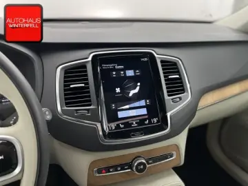 XC90 B5 AWD PANO+22Z+HUD+H&K+KAMERA+LED+ALARM+