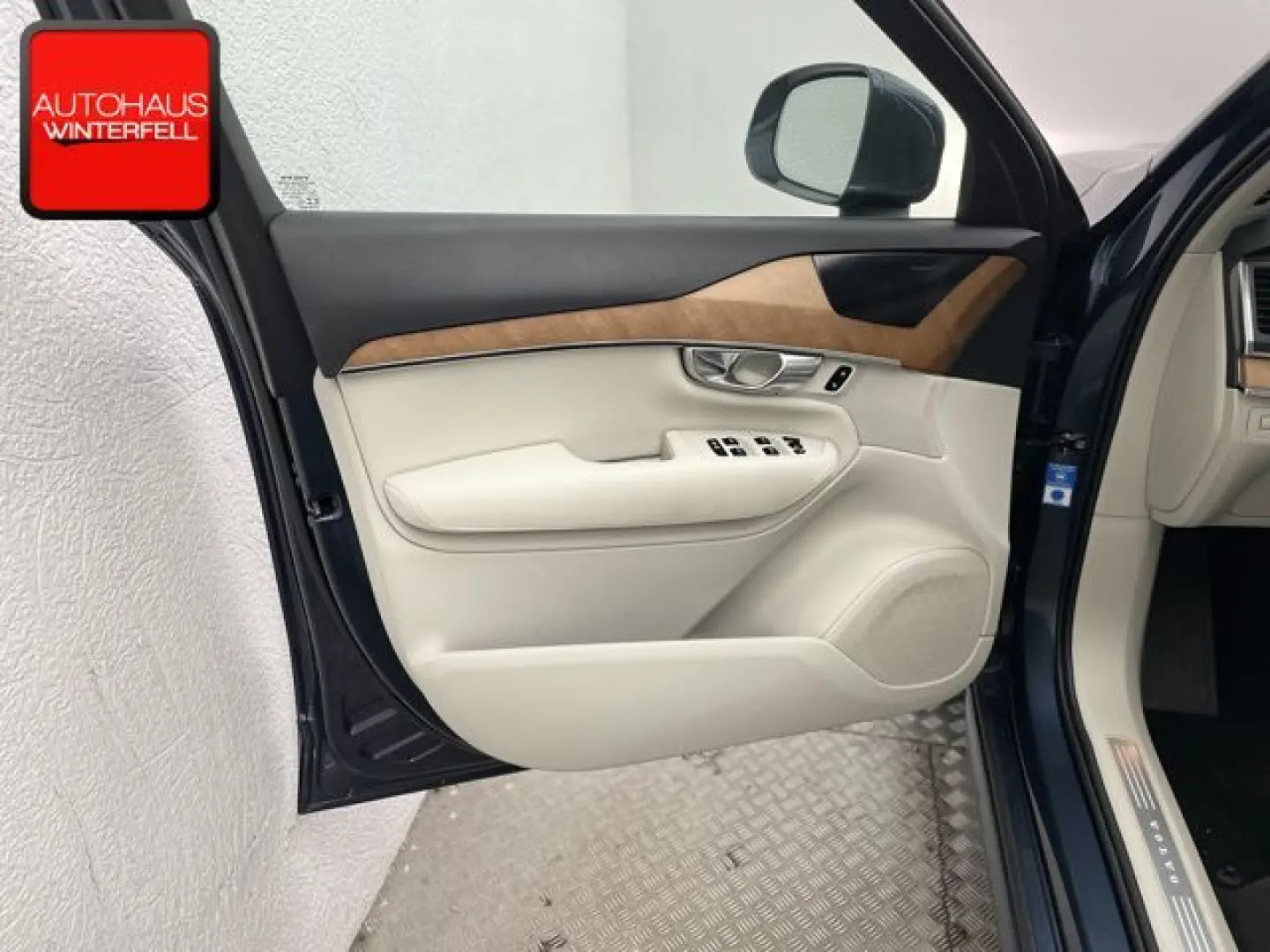 XC90 B5 AWD PANO+22Z+HUD+H&K+KAMERA+LED+ALARM+