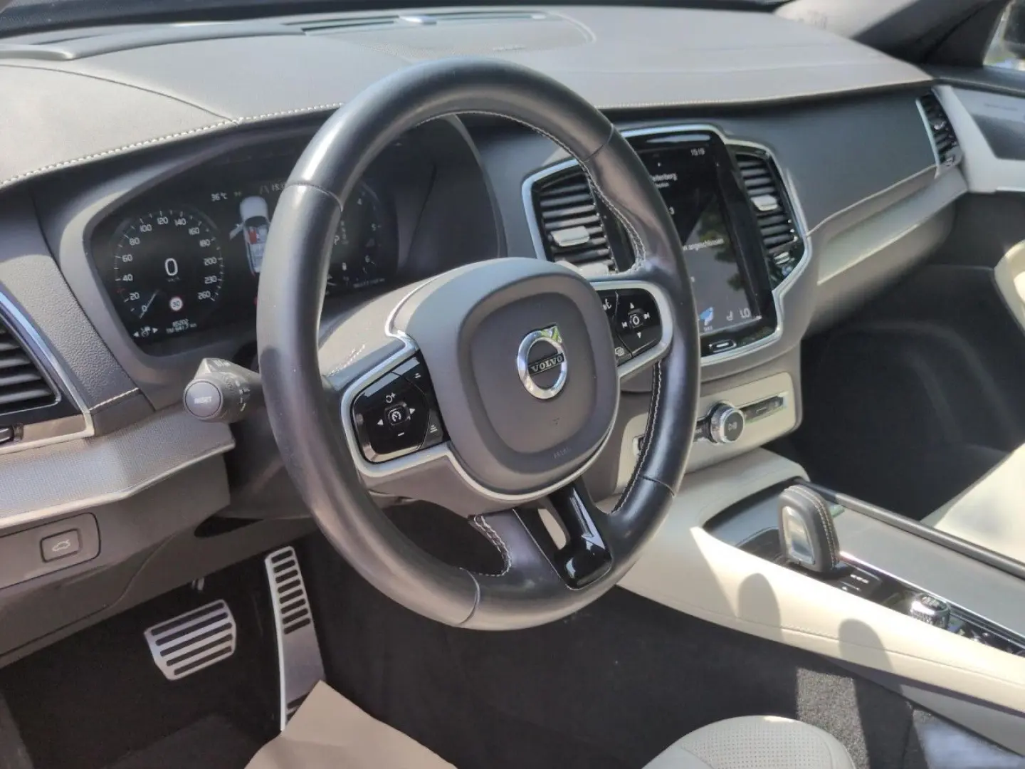 XC90 B5 (Diesel) R-Design AWD Automatik Navi LED