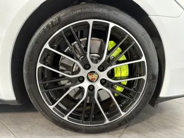 Panamera 4 E-Hybrid PlatinumEd NAV+LED+360°+PANO