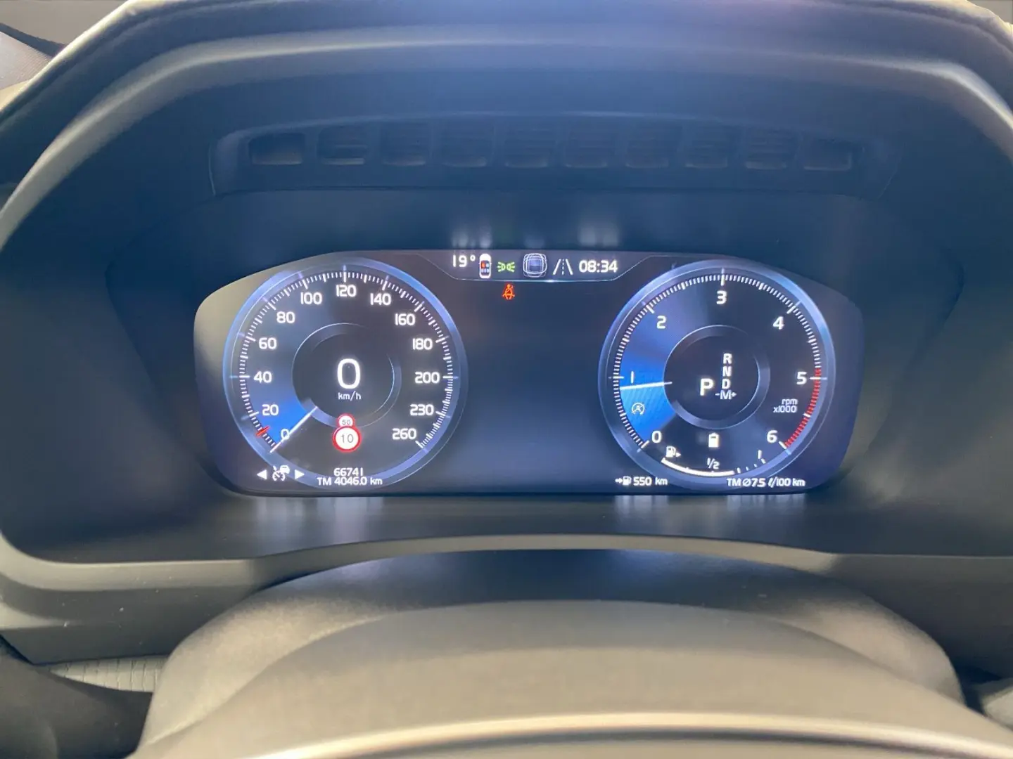 XC90 B5 (Diesel) Inscription Kam. BOWERS HUD