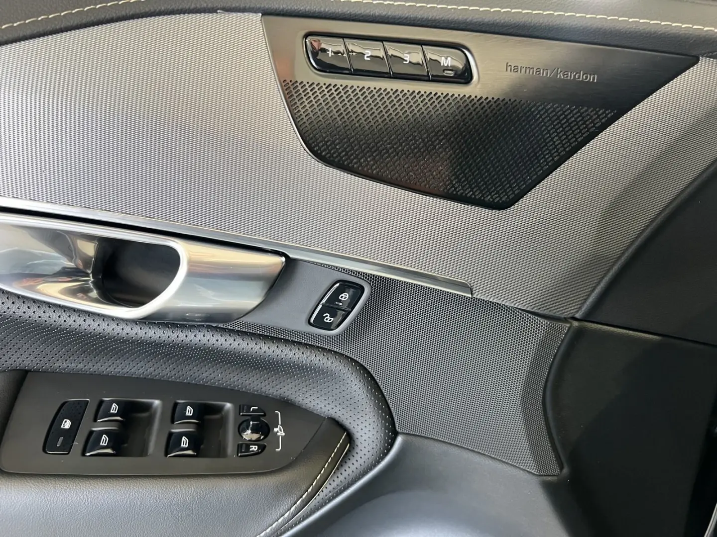 XC90 B5 (D) R-Design AWD ACC BLIS 22Zoll Kamera