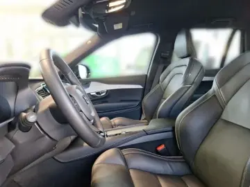 XC90 B5 Diesel AWD Plus Dark 7-Sitzer AHK ACC 36