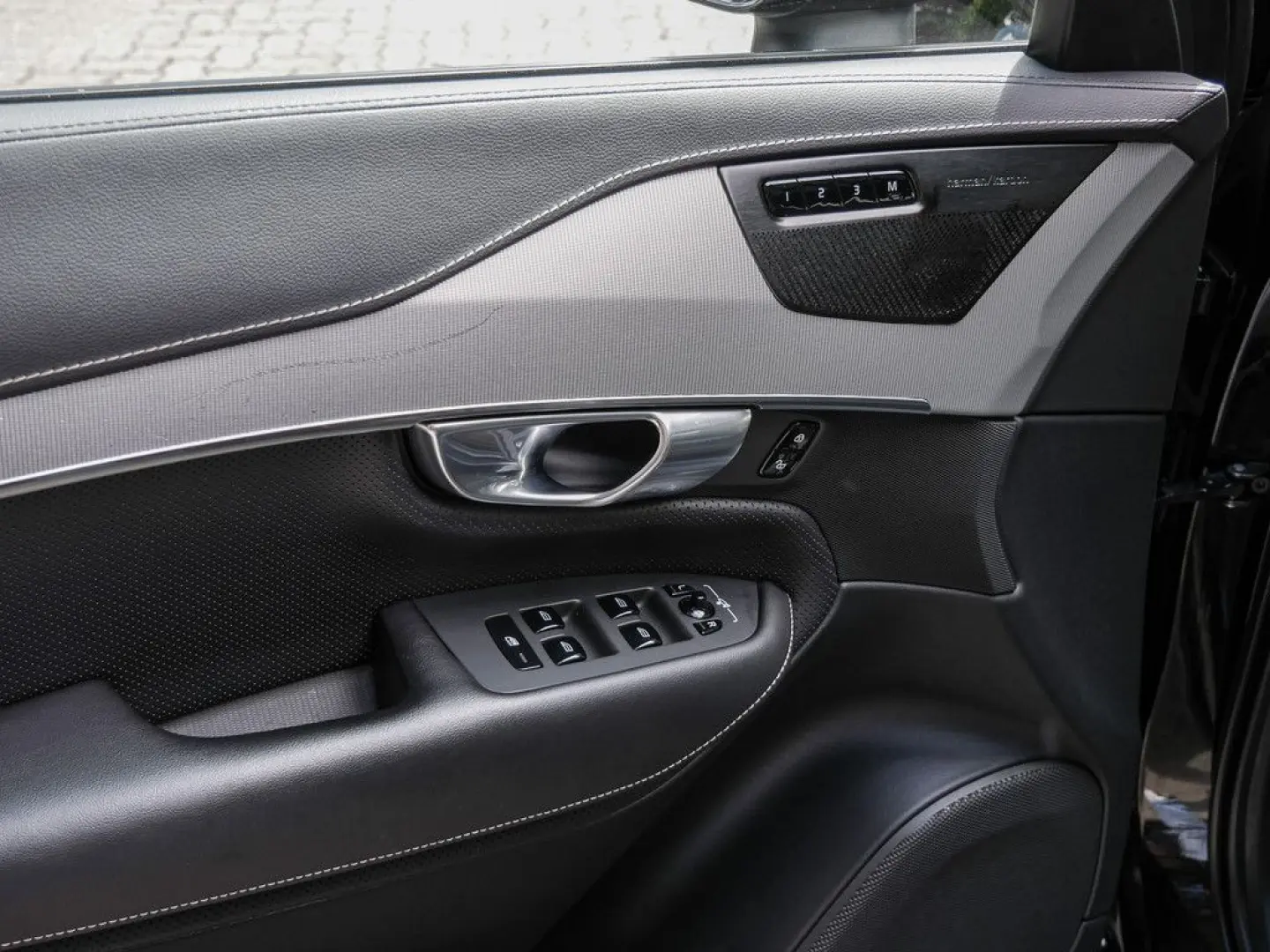 XC90 B5 AWD R-Design Geartronic *Head-Up*22-Zoll