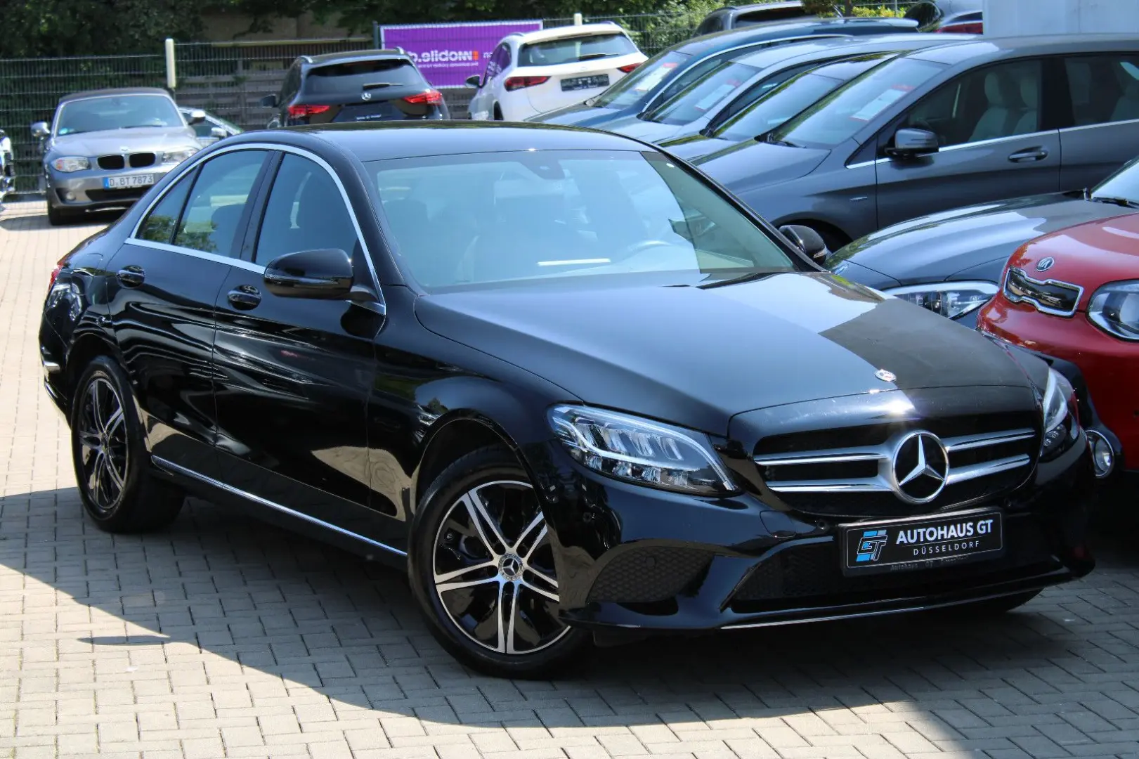 C 300 4Matic/Sport/Navi/Kamera/Klima/Sitzhzg