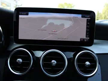 C 300 4Matic/Sport/Navi/Kamera/Klima/Sitzhzg