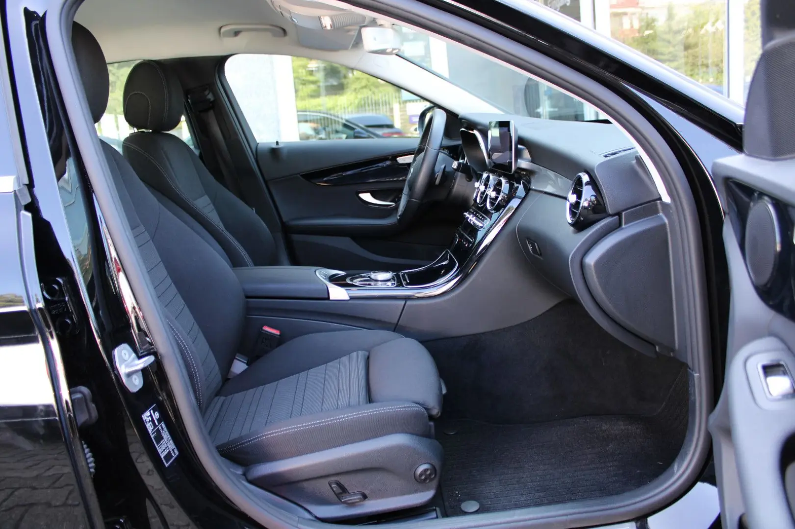 C 300 4Matic/Sport/Navi/Kamera/Klima/Sitzhzg