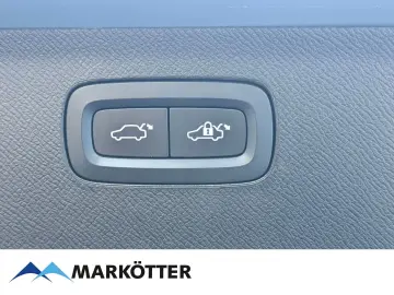 XC90 T8 AWD R-Design 7-Sitzer AHK/SHZ/HUD/ACC/PA