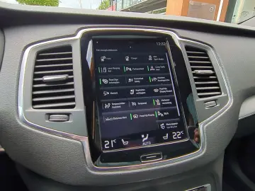 XC90 Inscription Expression Recharge Plug-In Hyb