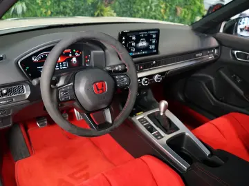 TYPE R*CARPLAY*WARRANTY*LED*ACC*44.876€ NETTO