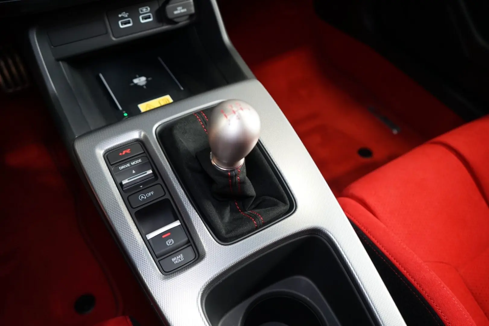 TYPE R*CARPLAY*WARRANTY*LED*ACC*44.876€ NETTO