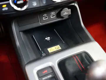 TYPE R*CARPLAY*WARRANTY*LED*ACC*44.876€ NETTO