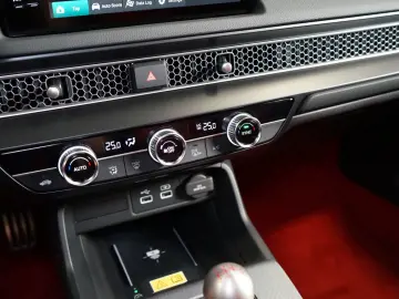TYPE R*CARPLAY*WARRANTY*LED*ACC*44.876€ NETTO
