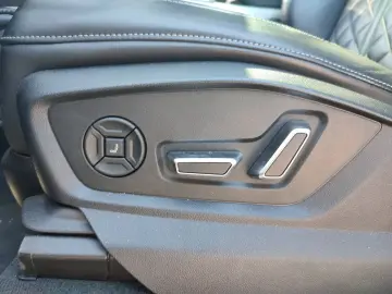 SQ7 4.0 TFSI quattro*Navi*Matrix*Alu*HUD*B&O*PDC