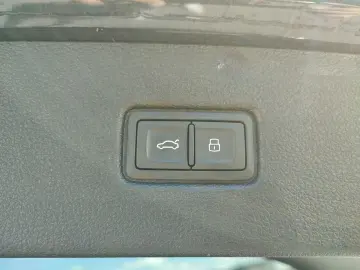 SQ7 4.0 TFSI quattro*Navi*Matrix*Alu*HUD*B&O*PDC
