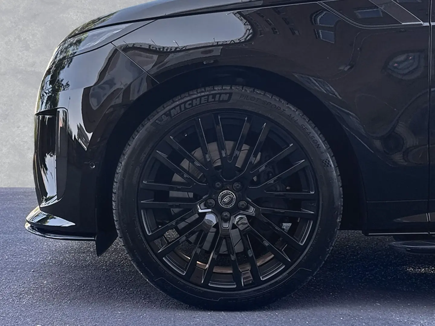 Range Rover Sport P635 SV Edition One / Luftrein
