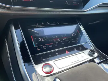 RS Q8 4.0 quattro TFSI ACC AHK Navi PDC HUD Sth