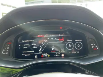 RS Q8 4.0 quattro TFSI ACC AHK Navi PDC HUD Sth