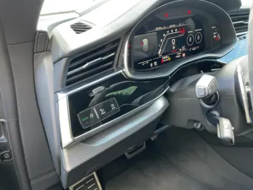 RS Q8 4.0 quattro TFSI ACC AHK Navi PDC HUD Sth