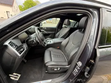 X6 xDrive 40 i M Sport/ AHK 15 TKM 23 Zoll/Pano