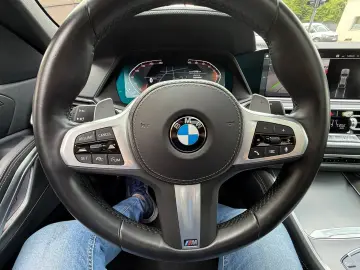 X6 xDrive 40 i M Sport/ AHK 15 TKM 23 Zoll/Pano