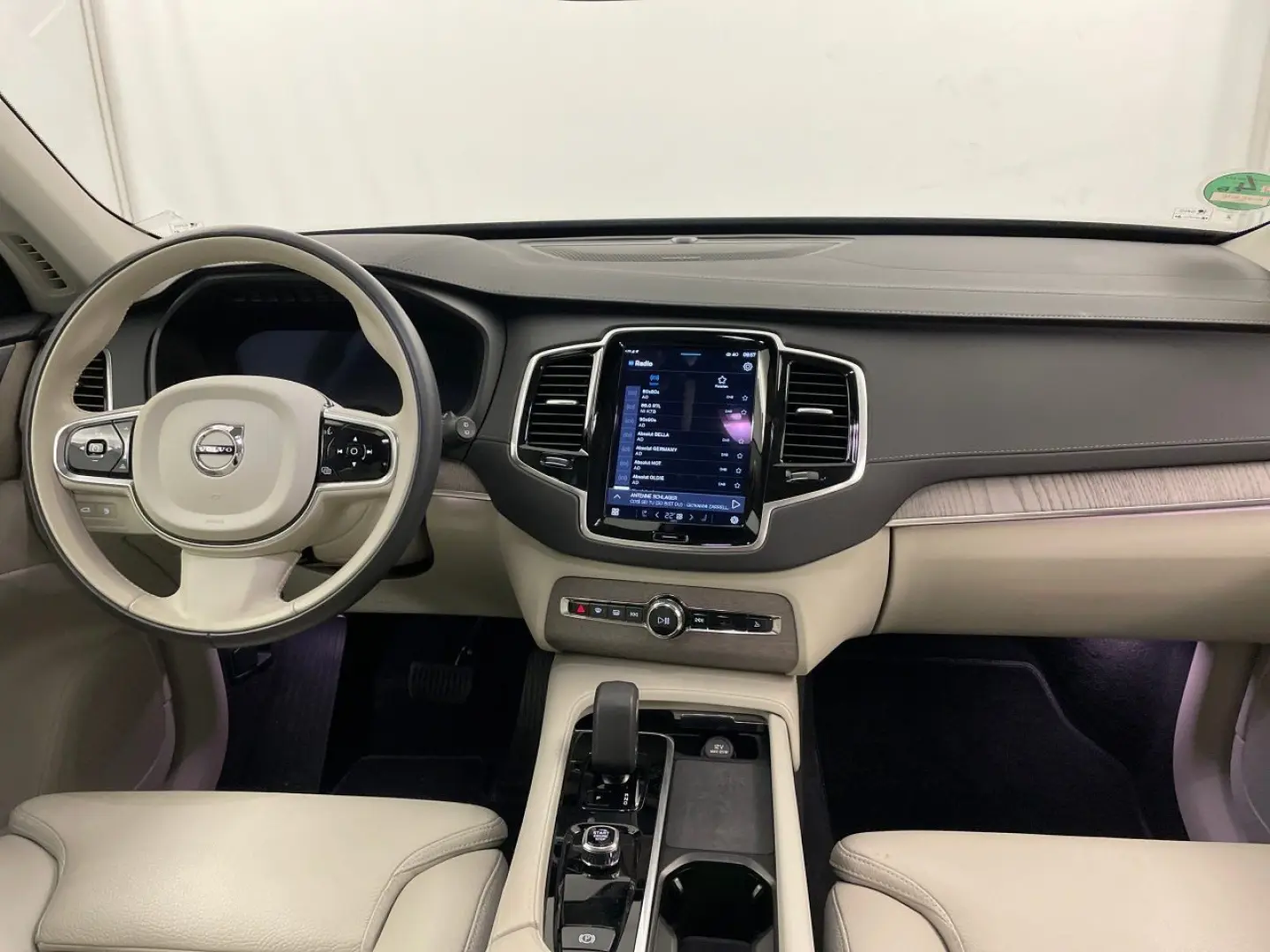 XC 90 T8 AWD Plus Dark Plug-In AHK